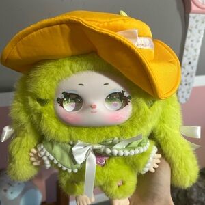 Baby Three 400% Samuel lime green